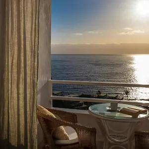 https://the-resthouse.in-canary-islands.com